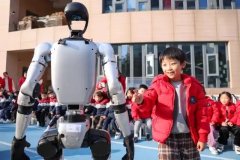 
浙江宁波：幼儿园来了机器人
