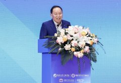 
赛力斯张兴海：以新质生产力构建产业新形态