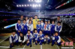 百名师生参加亚洲杯第二课堂 为成长注入体育精