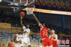 CBA“榜首大战”：山西力克广厦 张宁读秒绝杀